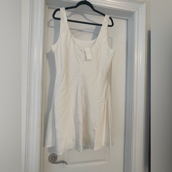 NWT Abercrombie Satin Dress - Picture 2 of 2